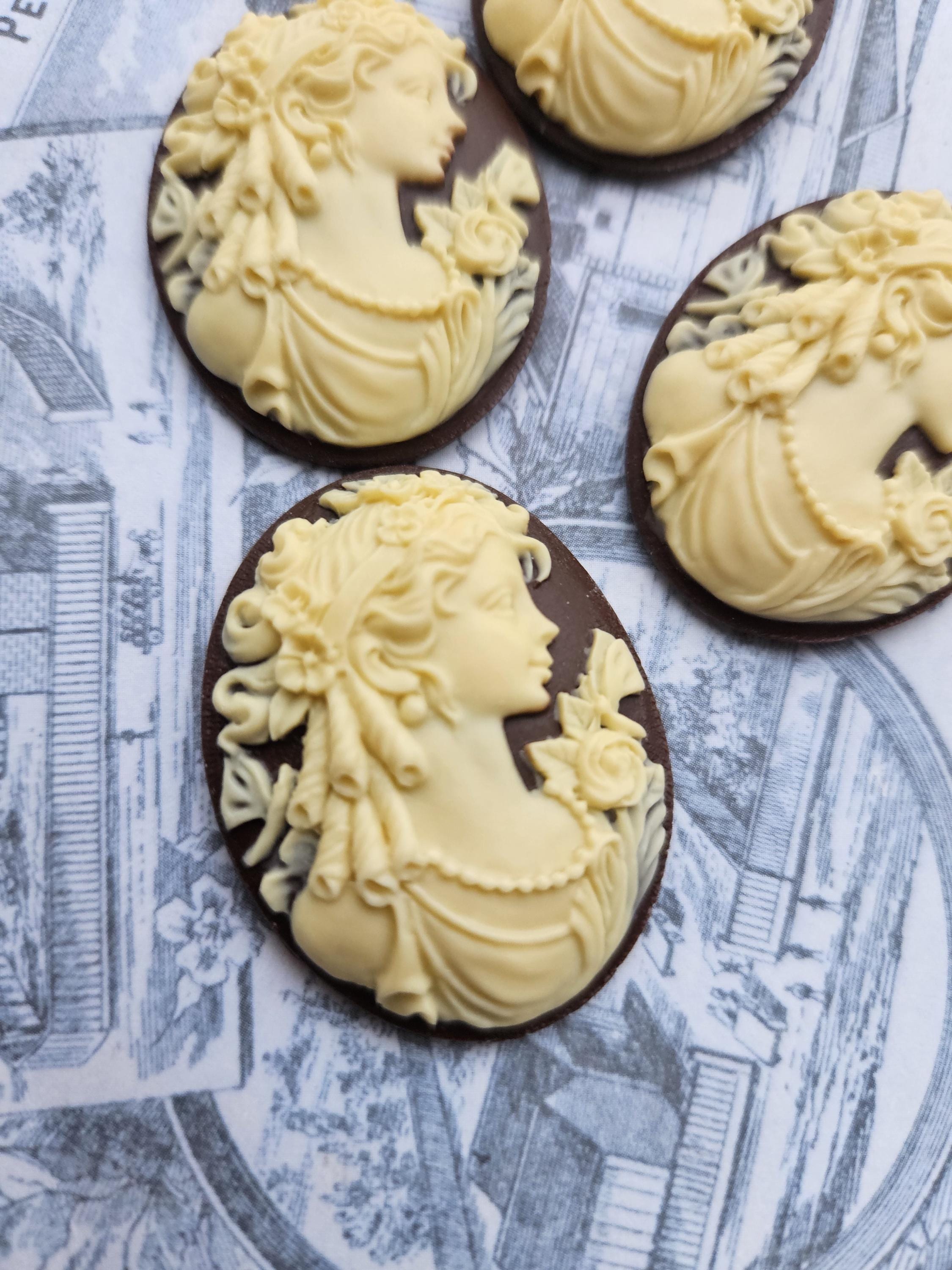 ANCIEN CAMÉE COQUILLAGE Profil de Femme à l'Antique XIXème Cameo Shell