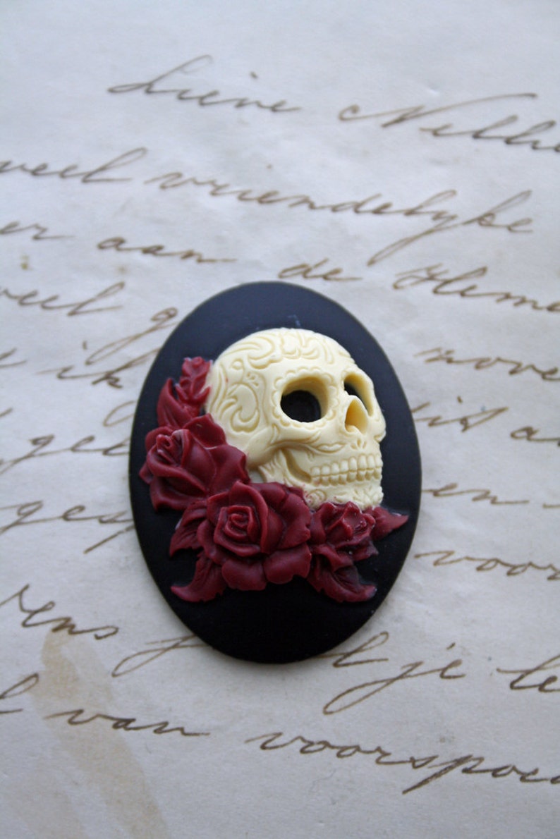 DAY of the DEAD Sugar Skull with Roses Cameo Cabs Cabochon Day of the Dead Dia de los Muertos Skull Black Ivory 40x30mm 5 PIECES image 2