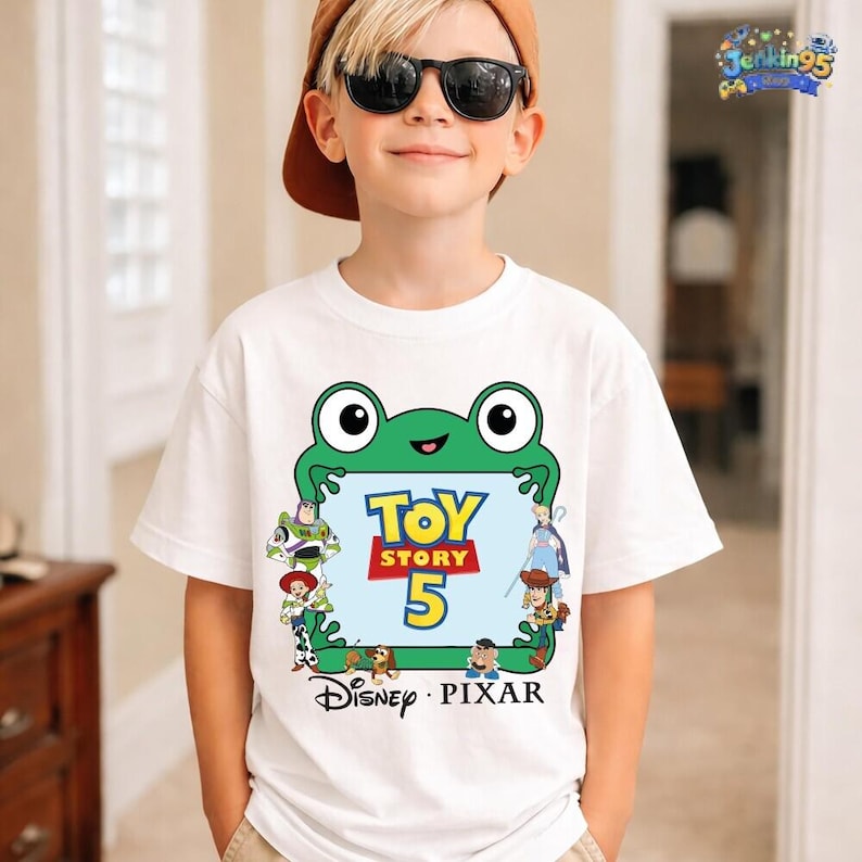 Toy Story 5 Shirt, Disney Pixar 2026 Trip Tee, You've Got A Friend In Me Tees, Woody Buzz Lightyear Sweatshirt 画像 1