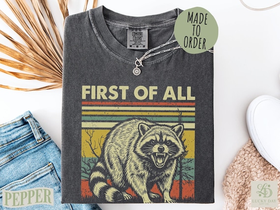 Funny Raccoon T-Shirt | I'm A Delight Sarcastic Animal Tee | Vintage Distressed Woodland Creature Shirt Gift for Raccoon Lovers