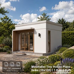 Op de afbeelding: Een wit tiny house met een plat dak, glazen schuifdeuren met houten kozijnen en een zijraam. De tekst luidt: Minimalist Tiny House Plans 3x4m (10x13ft) | 1 Bed 1 Bath, MN-003 | Pip8 | Organic Design, FULL SET DRAWINGS READY TO BUILD.