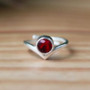 Roter Rubin Ring - Statement Schmuck - Boho Ring - Vitality Energy Ring - Echter Manik Rubin, Sterling Silber Band, emotionale Stärke