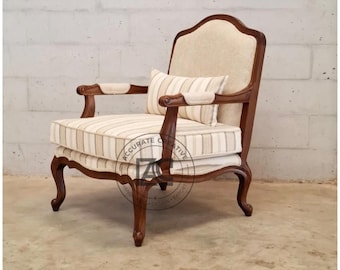 Handgemaakte accentstoel van massief hout | Franse landelijke fauteuil van walnoothout