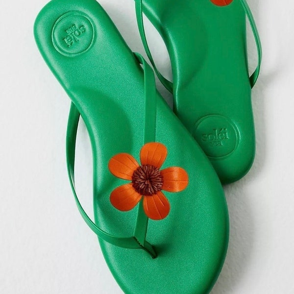 Daisy’s  Leather flower sandal/shoe  clips