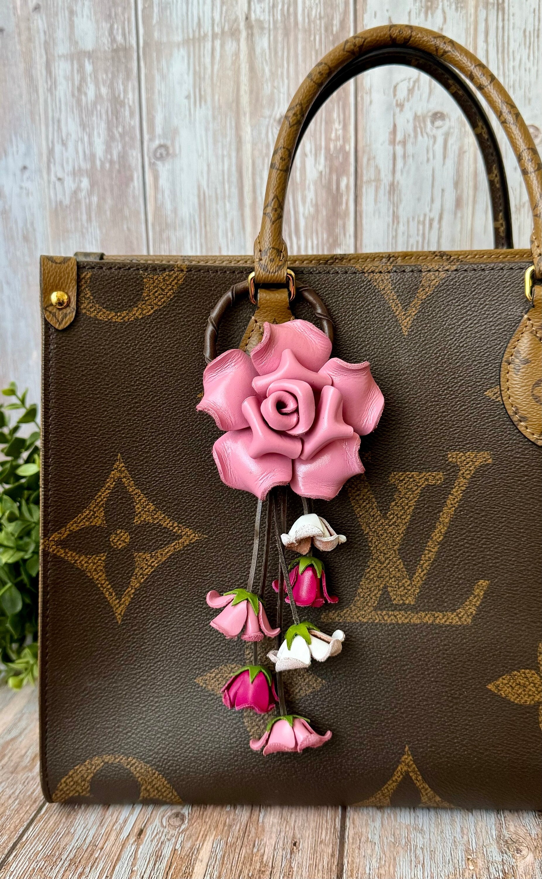 Leather ROSE Kechain and Purse/handbag Charm in Pink & White Combo