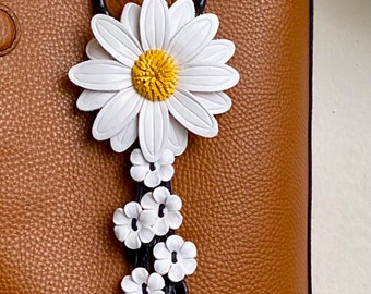 Megan’s leather big daisy  purse charm and keychain in white