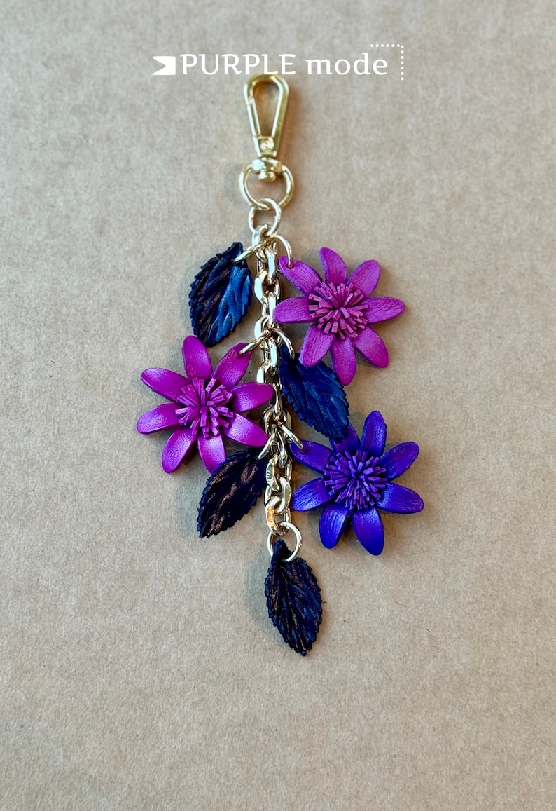 Jannas Leather flowers on chain strand purse / bag charm PURPLE mode