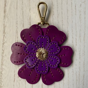 Stitched Pretty Flower Inspired Leather Purse Charm & Keychain - Etsy