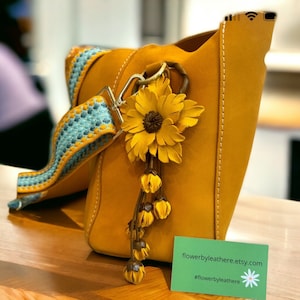 Hillary‘s sunflower leather purse charm & keychain