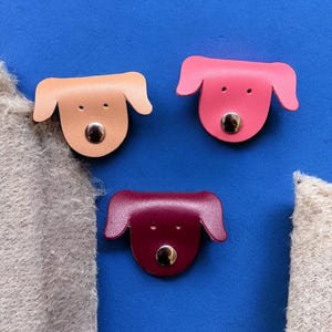 グレイソンのアップサイクルレザーイヤホン、コードホルダー（色とりどり） - DOG