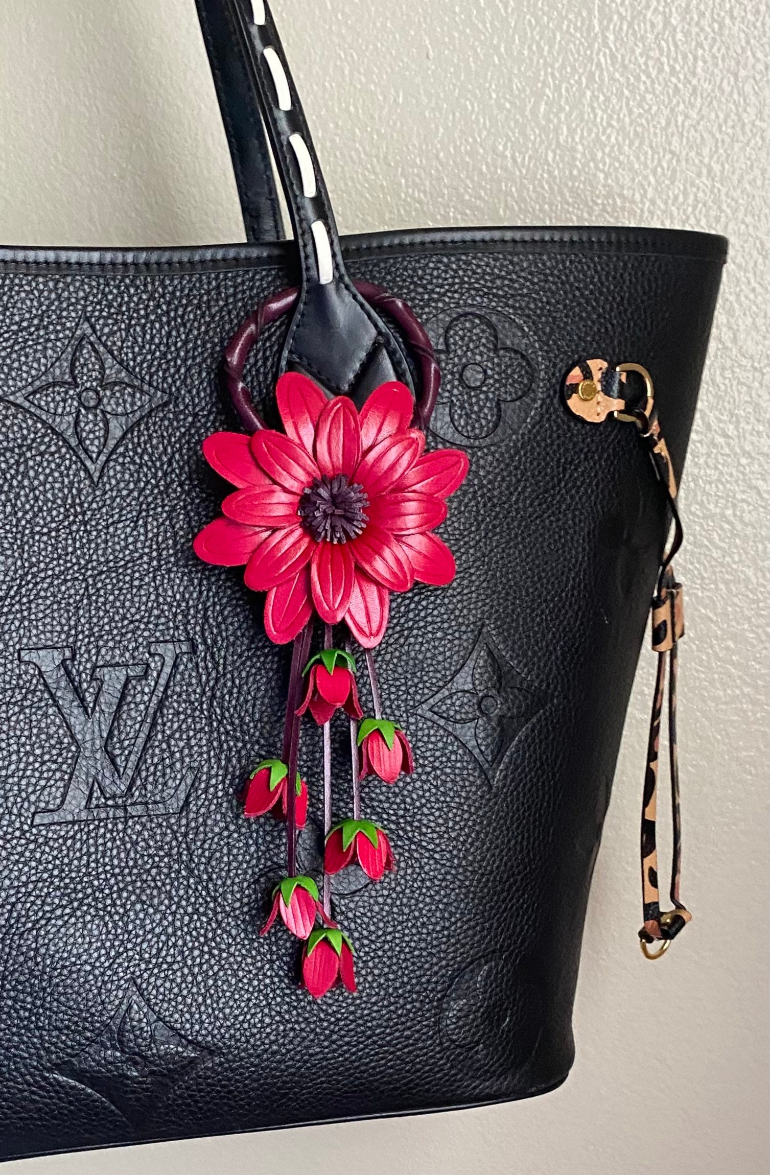 NEW LOUIS VUITTON Yellow Green FLOWER Keychain Bag Charm from Neverfull