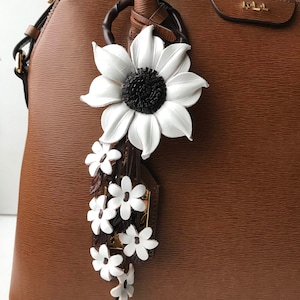 Alexis&#39; leather purse charm & keychain