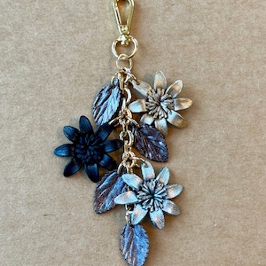 Jannas Leather flowers on chain strand purse / bag charm G/S/B combination