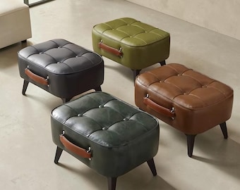 Voetenbank getuft leer, houten poten uit het midden van de eeuw, halbankkruk