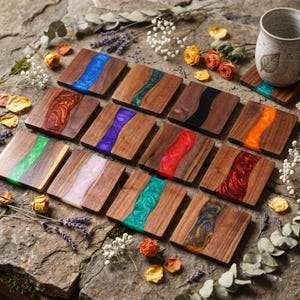 Handmade Walnut & Epoxy Resin Coaster Set, Square Wood Drink Coasters, Custom Color Coasters, Housewarming Gift, Modern Table Decor