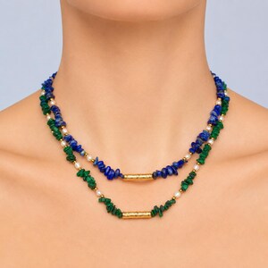Collier pierre naturelle chips lapis-lazuli ou malachite, perles d'eau douce, perle tube acier inoxydable doré fait main France