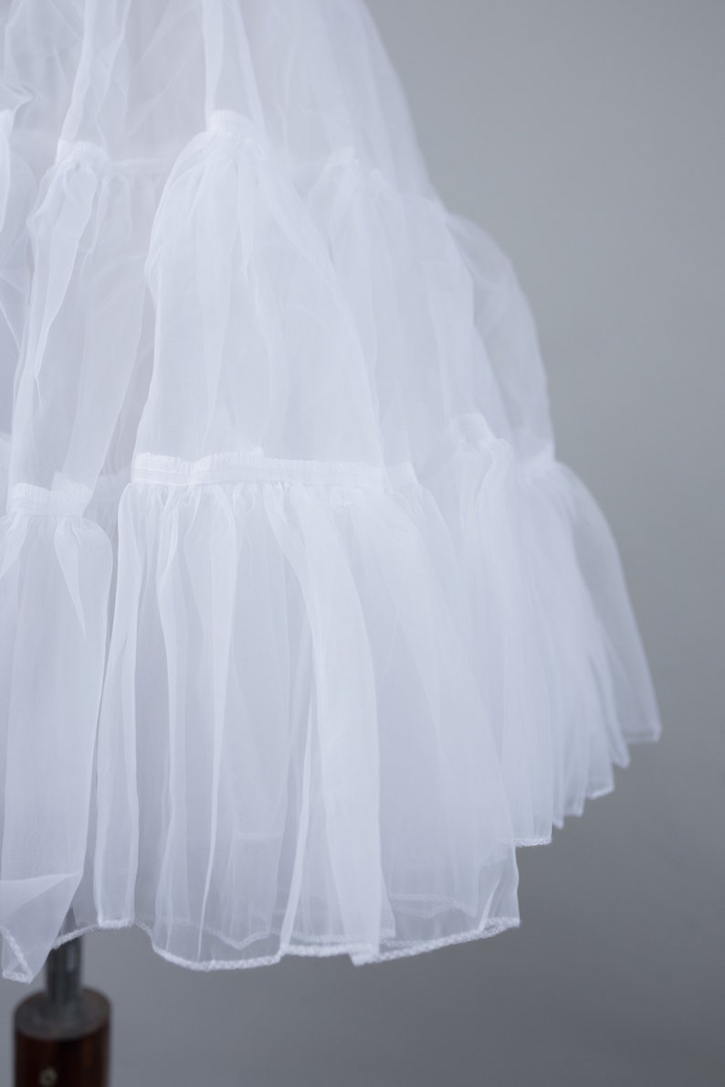 White 18 petticoat image 4