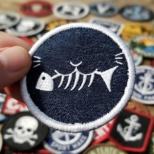 Fish Skeleton Embroidered Patch, Circular Fish Bones Iron On Badge, Spooky Cat Food Accessory