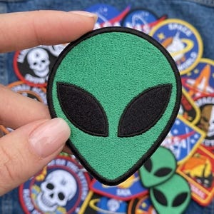 Green Alien Head Embroidered Iron-On Patch, Retro Sci Fi UFO Applique