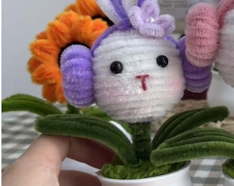 Mini Crochet Potted Flower Handmade Pipe Cleaner Plant, Desktop Decor, Crochet Tulip Sunflower Rose, Small Aesthetic Gift, Cute Office Decor