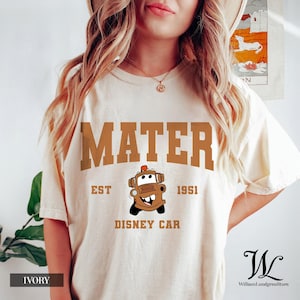 Camiseta retro de Disney Cars, camiseta de Pixar Lightning McQueen, sudadera de Tow Mater, camiseta de Sally Carrera, camiseta de viaje familiar a Disney, vacaciones en Disneyland imagen 3
