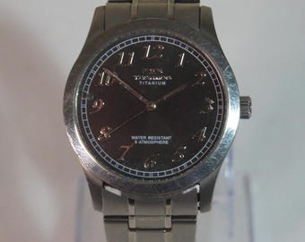 Working Vintage Technos Titanium Stainless Steel Analogue TSM905 Mens Wristwatch