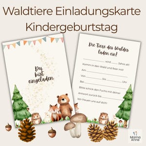 Op de afbeelding: Twee uitnodigingskaarten met een bos thema. De kaarten bevatten illustraties van bosdieren, dennenbomen en eikels. De tekst op de kaarten luidt "Waldtiere Einladungskarte Kindergeburtstag" en "Du bist eingeladen".