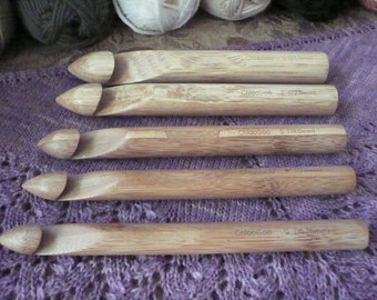 ChiaoGoo 1022-Jumbo Crochet HookS Moso Bamboo Sizes Q15.75mm //R 17mm //S 19mm //T 22mm //U 25mm