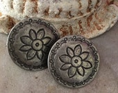 Vintage round stud earrings metal with flower vintage jewelry metal earrings ear studs circular