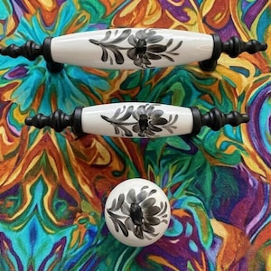 Vintage Porcelain Knob, Boho Flower Cabinet Knob, Ceramic Drawer Pull, Decorative Furniture Knob, Kitchen Cabinet Handle