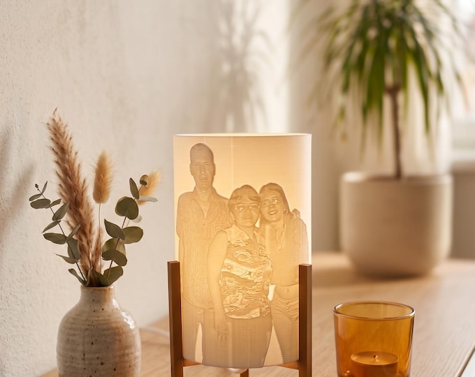 Personalized Lithophane Lamp with Photo Printed in PLA – Unique 3D Gift for Family, Couples or Bedside Table Decoration