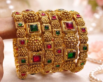 Brazaletes Kundan de oro tradicional, conjunto de joyas nupciales con piedra rubí verde.