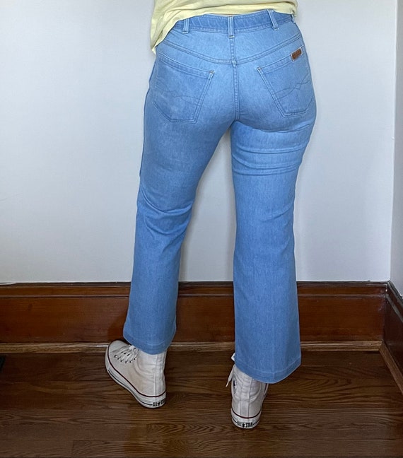Vintage Comfort Action Sports Jeans, Light Wash Denim, Super Soft Jeans, Vtg Cropped Jeans, 32x26.5, 50/50 View 3