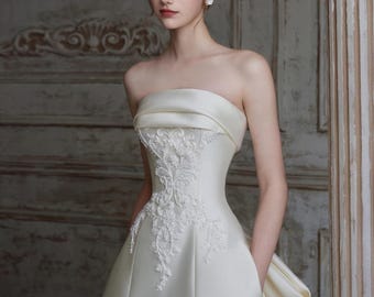 Luxury Satin Wedding Dress with Bow, Strapless Appliqué Bridal Gown