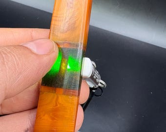 Bocchino per sigarette in catalina bekelite degli anni '40 – Nucleo marmorizzato ambrato arancione e verde scintillante – Raro pezzo da fumo