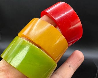 Vintage Catalin Napkin Rings Set of 3, Art Deco Bakelite, 1940s, Chunky Napkin Holders