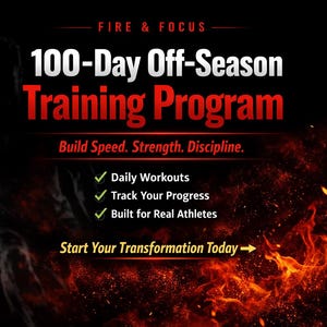 以下が含まれることがあります： 燃えるような背景に、100日間のオフシーズントレーニングプログラムを宣伝する画像です。「スピードを構築する。強さ。規律。」というテキストがあり、毎日のワークアウトや進捗状況の追跡などの機能が強調されています。「今日から変身を始めましょう」という行動喚起があります。