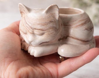 Portacandele a forma di gatto addormentato