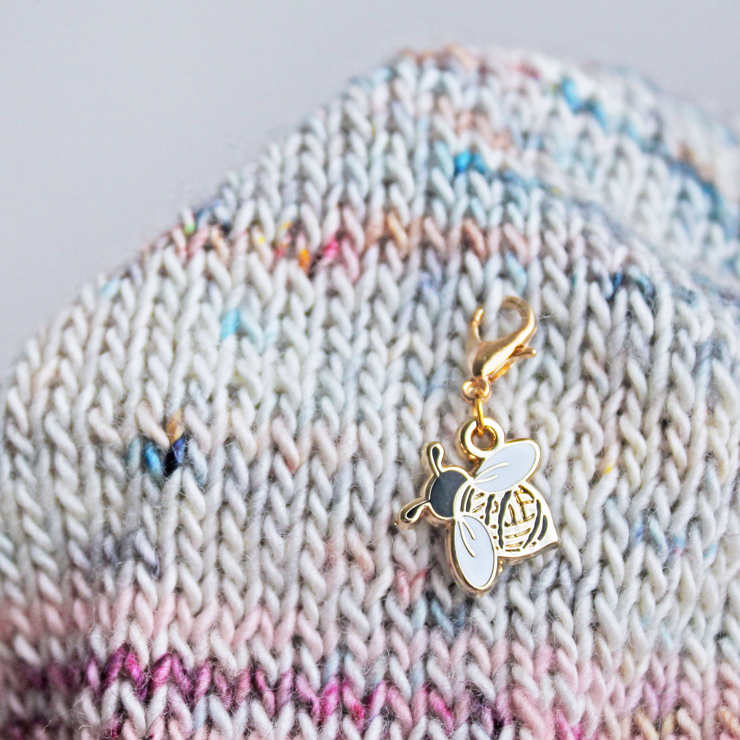 Woolly Bee Progress Keeper / Stitch Marker - Gold Plated Hard Enamel
