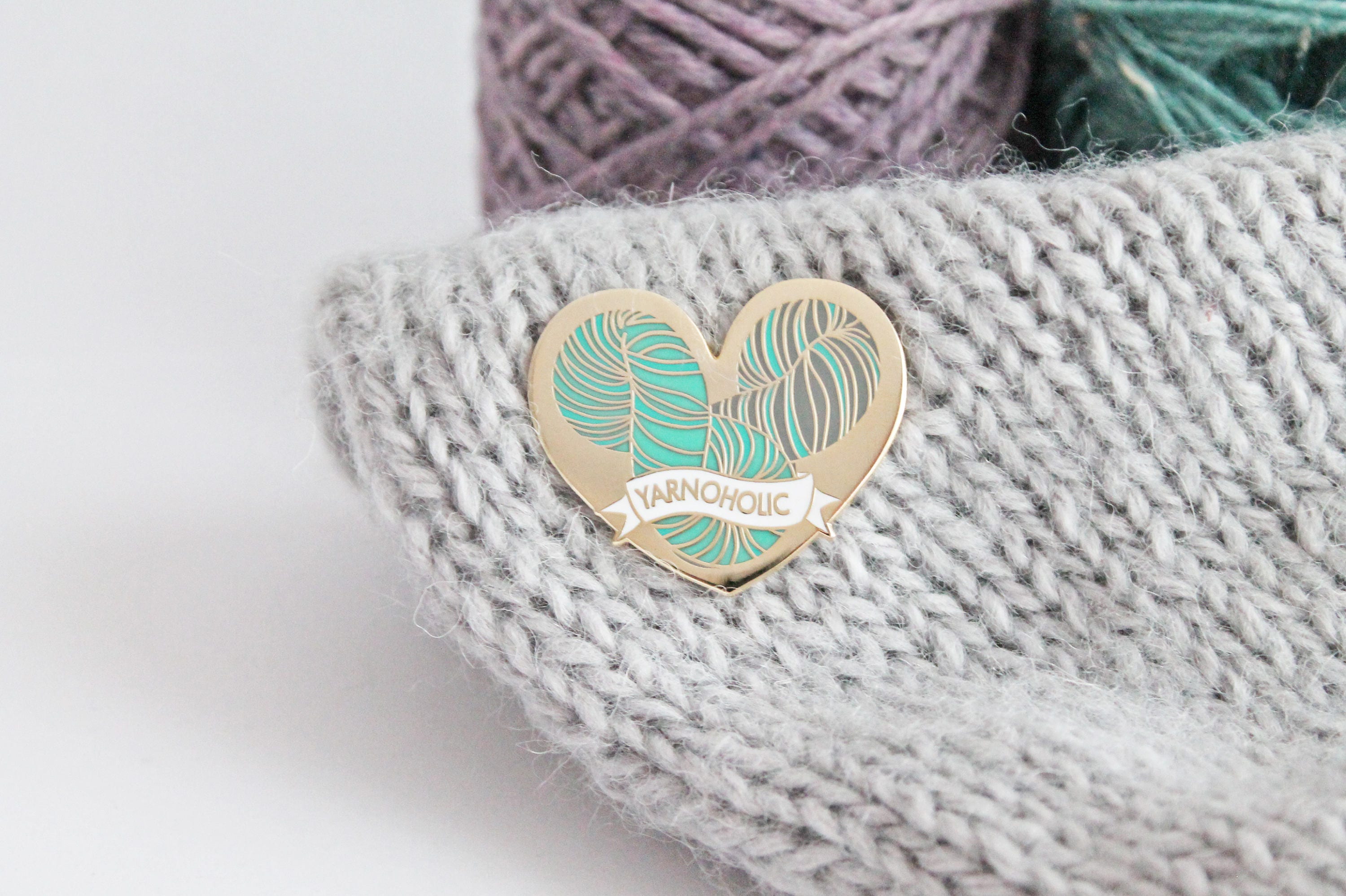 Yarnoholic - Gold Plated Hard Enamel Pin Knitters Flair