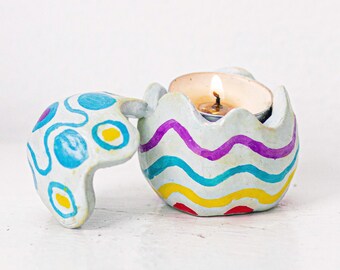 Portacandele a forma di uovo di Pasqua, uovo in ceramica dipinto a mano, decorazione primaverile, regalo in stile rustico, complemento d'arredo dai toni pastello