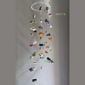 パイプクリーナーを使ったDIY魚型風鈴クラフトキット／完成品、モールと粘土を使った手作りモビール