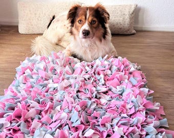 Schnüffelmatte Hund für mehr Ruhe - Schnüffelteppich zur Entspannung & Nasenarbeit - individuell mit Wunschfarbe und Wunschgröße hergestellt