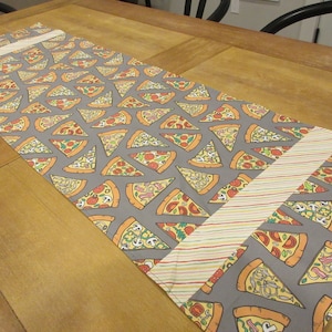 Pizza Party Table Runner, Pizza Dinner, pizza decor, Pizza Party, Pizza Table Runner, OOAK pizza, Pizza Parlor, Pizza slices, Pizza whimsy