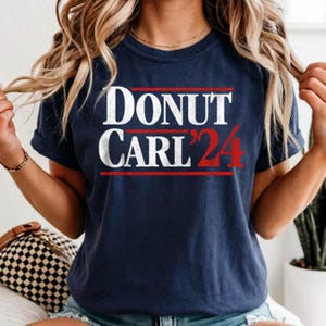 Donut Carl '24 T-Shirt, Dungeon Crawler Carl Merch, Vintage Campaign Style Bookish Tee, Princess Donut Shirt, LitRPG Reader Gift, Retro Tee