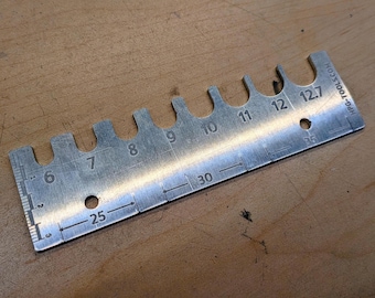 Lampworking rod sizer and ruler