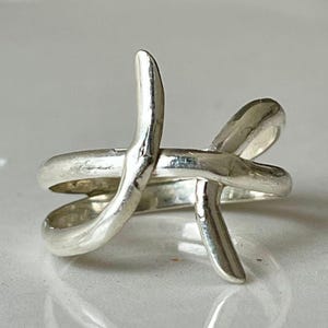 Handmade Sterling Silver Stackable Ring, Abstract Minimalist Knot Ring, 925 Silver Modernist , Unique Interlocking  Ring, Gift for Her