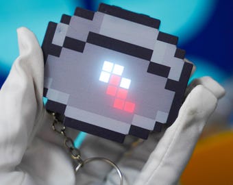 Llavero Pixel Compass impreso en 3D, estilo bloque PLA, dije para mochila de gamer, regalo