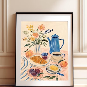 Stampa per la tavola della colazione | Quadro da parete con croissant e caffettiera | Decorazioni per la cucina color pesca blu | Poster mattutino pittorico