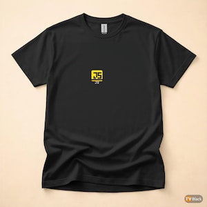 JavaScriptがきっかけでこうなった / ウェブ開発者 / レトロなコーディングユーモアTシャツ 画像 3